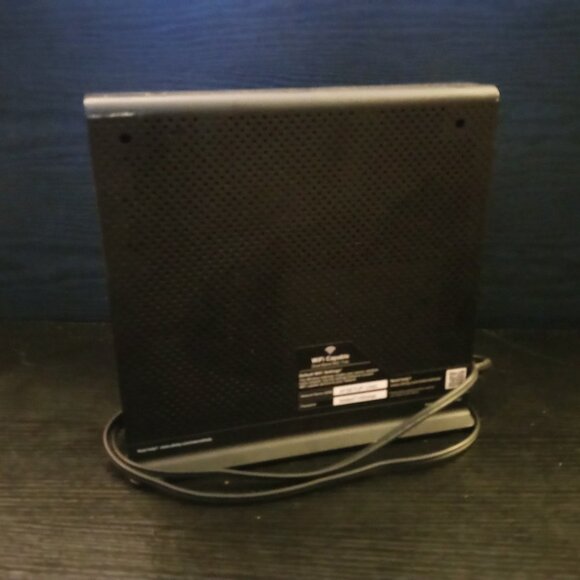 Comcast Xfinity Arris TG1682G XB3 DualBand Wifi Router 802.11AC Cable Modem - Picture 6 of 10